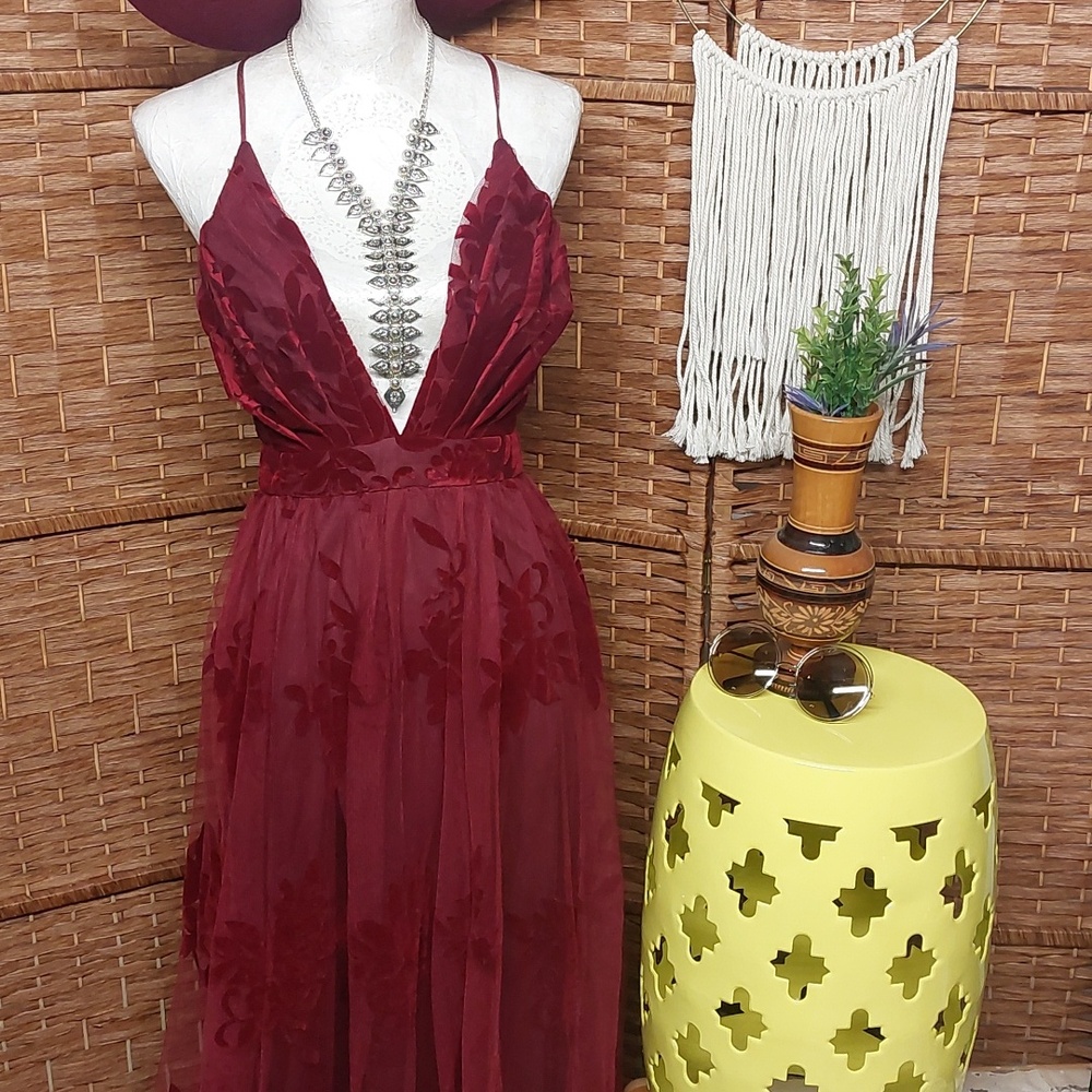 Women's Burgundy V-Neck Spaghetti Strap Boho Maxi Dress, Medium, Witchy Vibes